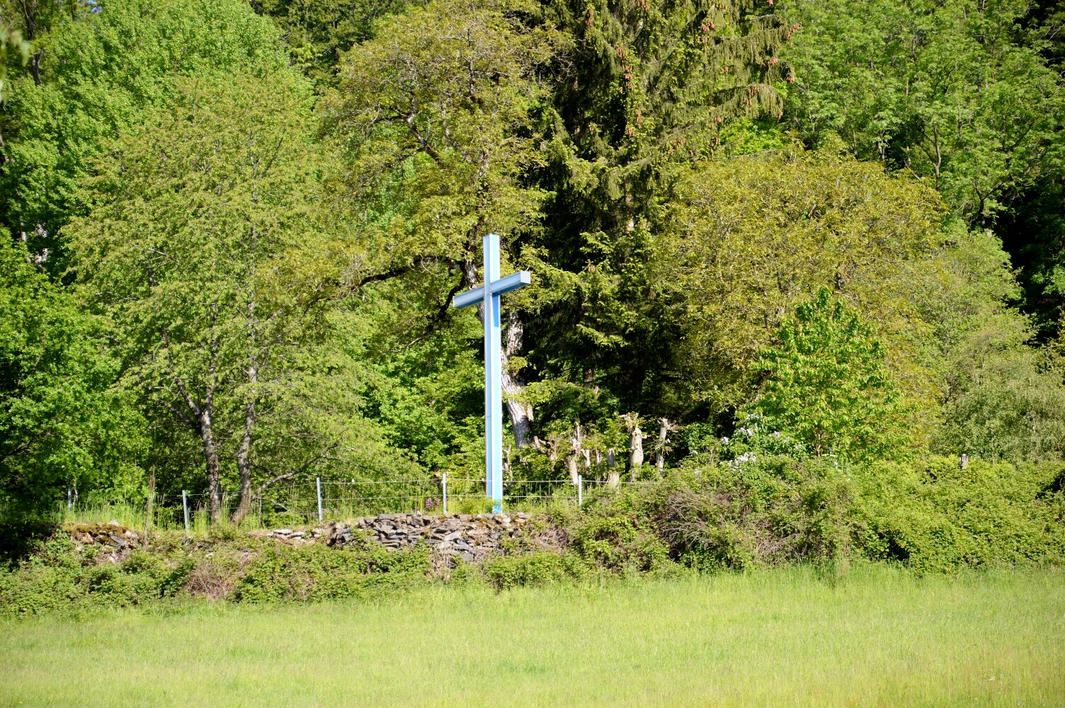 Kreuz am Hausstein